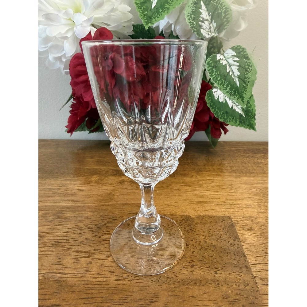 JG Durand Cristal d'Arques Pompadour Vintage Cut Crystal Wine Glass MCM‎ Barware